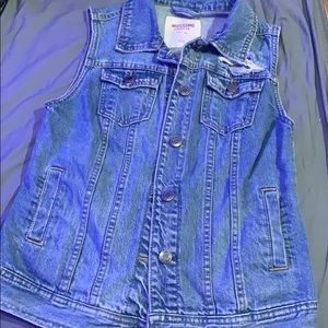 Jean Vest